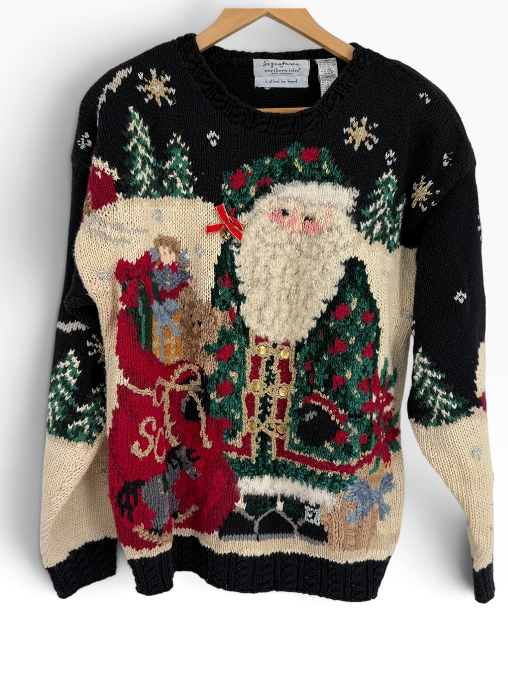 Signature by Northern Isles Christmas Holiday Sweater Size L Hand Knit Santa